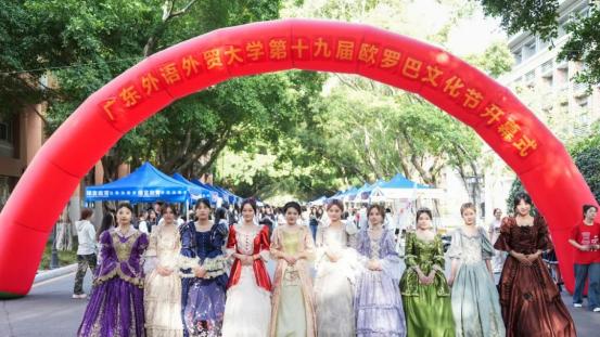 “学贯中西”，广东外语外贸大学怎么样？育人特色显著
