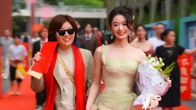 越闹越大！黄杨父亲被立案调查后，第一学历曝光，时间线太过巧合