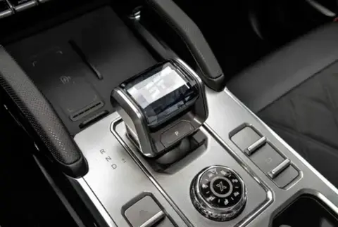 既能城市代步，又能周末去野，这款混动SUV适合全家人一起出游