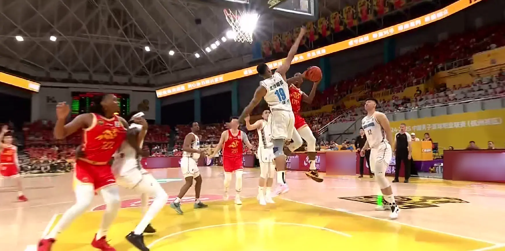 101-87！北京男篮逆转浙江，许利民回应，杨鸣表态，苏群发声