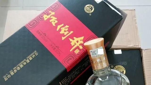 不超过50元的“口粮酒”，这6款光瓶酒是好选择，口感好，不上头，特实在！