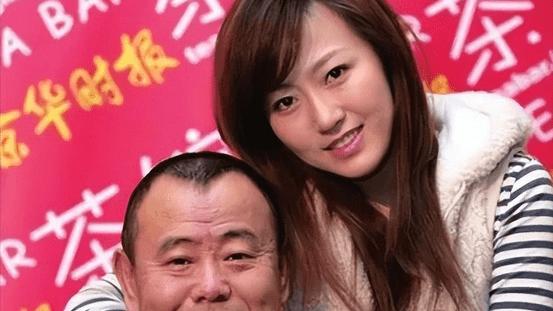 潘阳：嫁10亿富豪，婚后却长住娘家 ，丈夫当初婚礼上的话早有预言