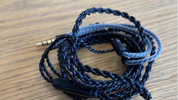 3款有线耳机，满足对音质苛刻的要求