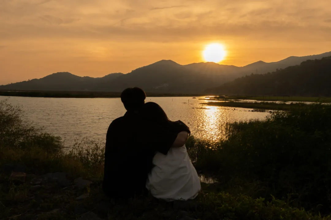 人只要动了情，就开始窝囊了