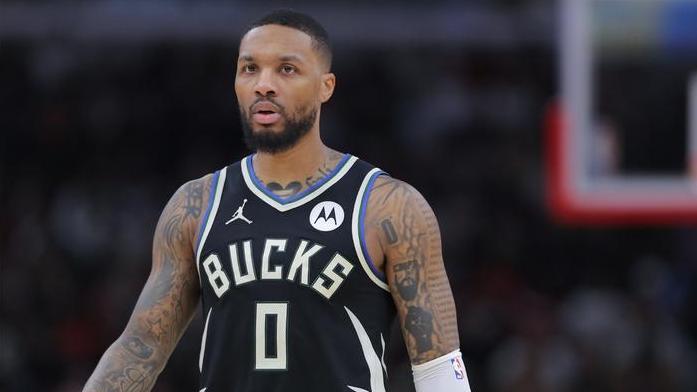 利拉德：替补球员的精彩发挥助力我们取得胜利