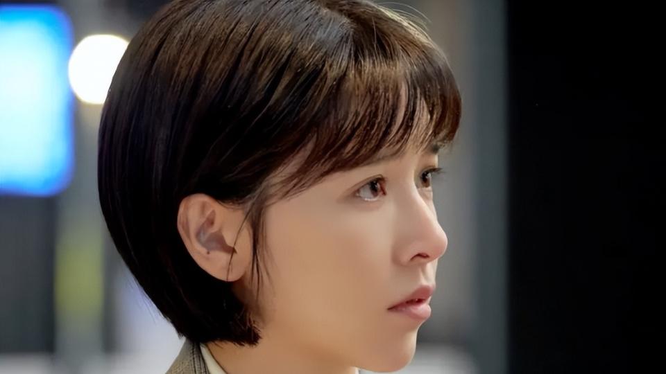 阚清子被曝生畸形儿仅2天，担心的事发生，戳穿内娱的“残酷现实”