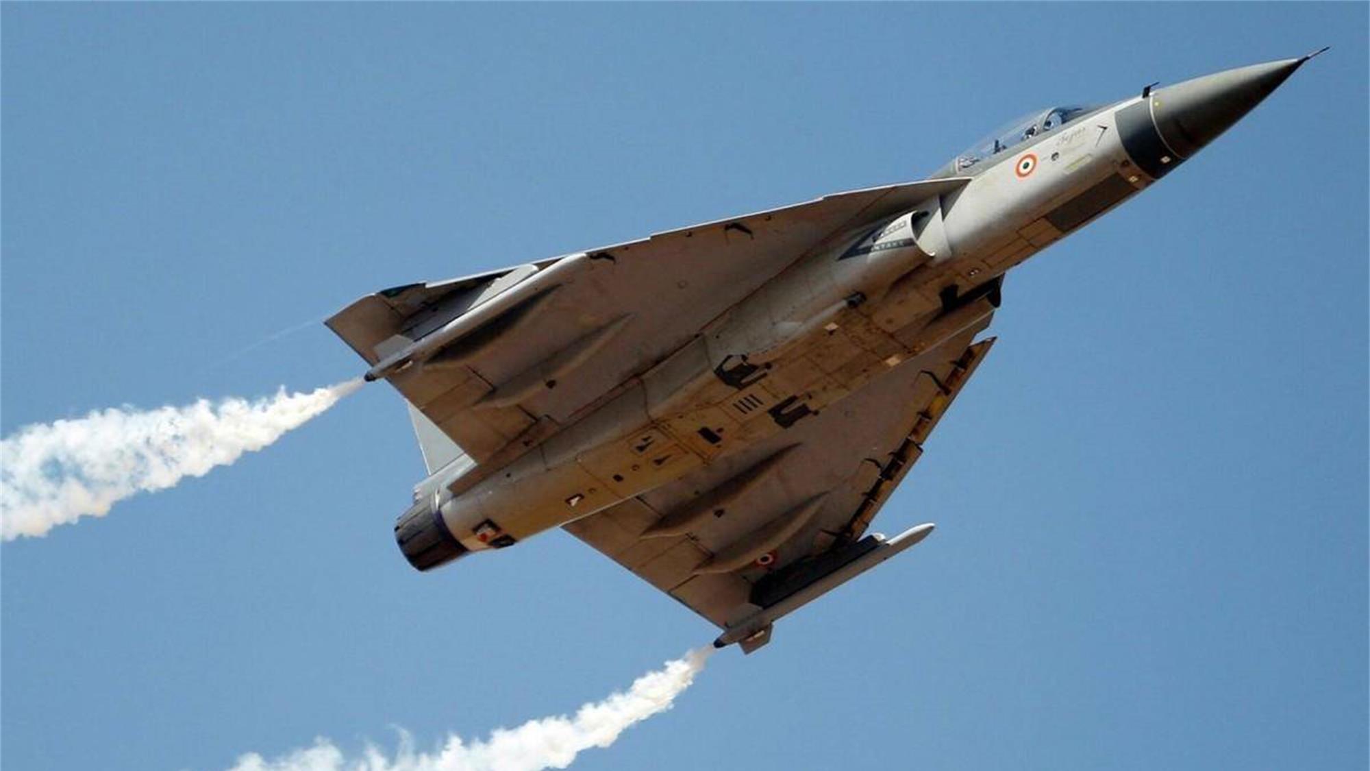 “光辉”一摔，吓跑4个潜在客户，英媒：印度战机出口前景堪忧！