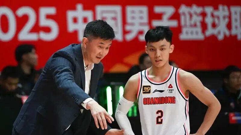 输球又输人！中国男篮后卫线折损一员大将，郭士强最新摊牌让人气愤