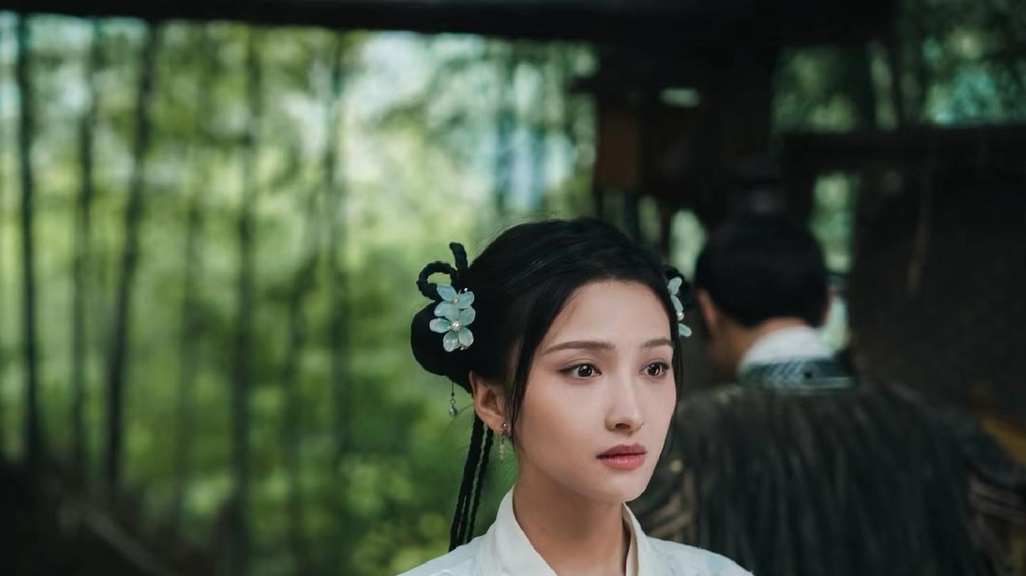 范迪禹《月拢雁西归》开播，古灵精怪丫鬟萌翻全场