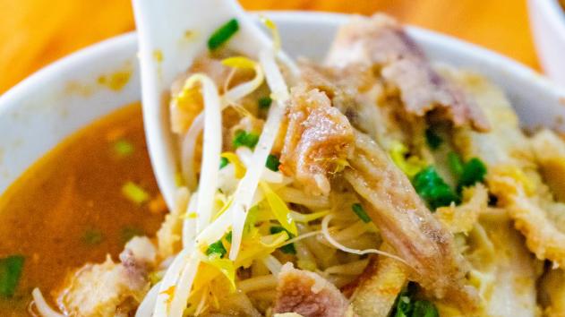 在潮州，你会反复去吃的6家牛杂粿条