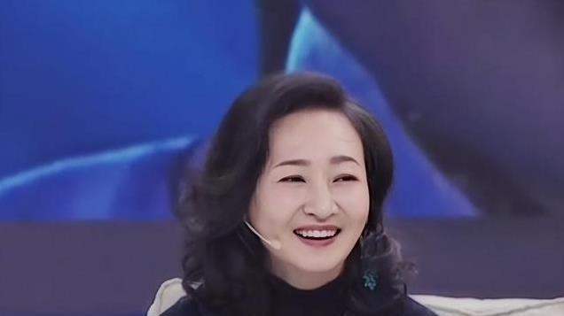 哈斯高娃：前夫腾格尔“嗜酒如命”，离婚后62岁没有孩子也幸福