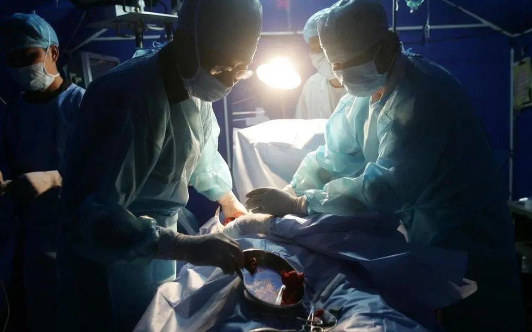 从死亡边缘苏醒，他竟见到已故亲人：科学无法解释的奇迹！