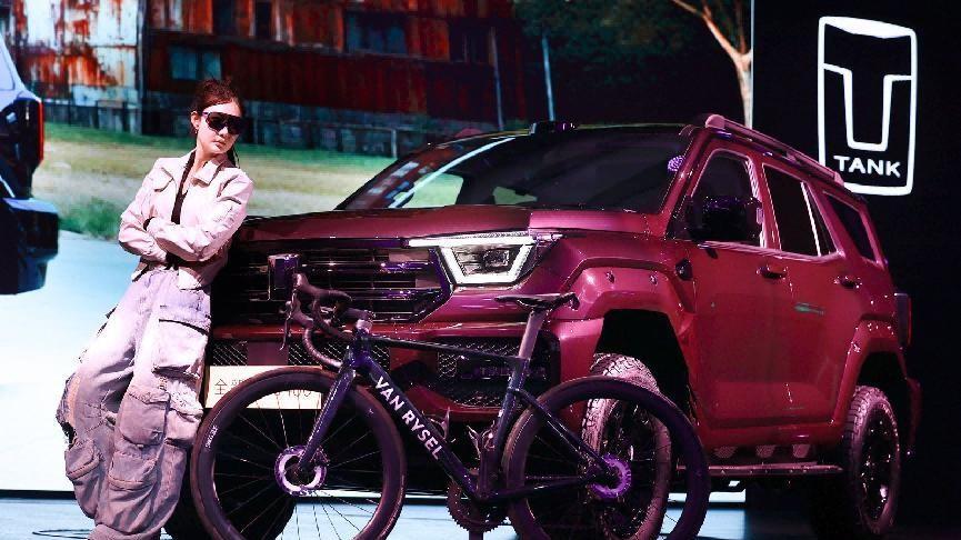 上市价格24.98万起 全新坦克400领衔开启潮酷越野新时代