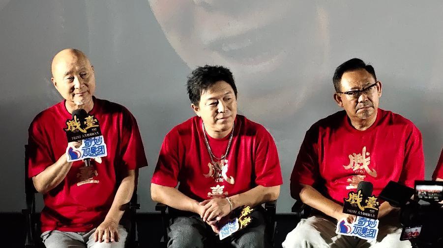 连演三百多场的精品戏剧《戏台》，终于被陈佩斯搬上了大银幕