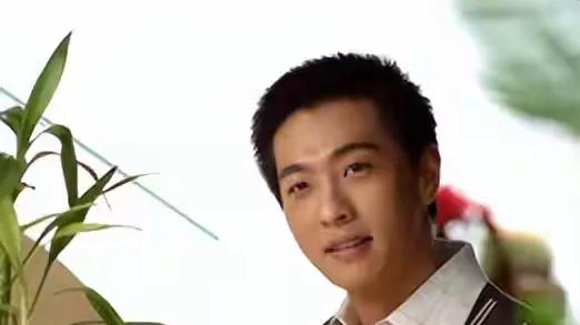 顾国宁走得很安详，父母已去世，离婚有儿子，最后日子有狗狗陪伴