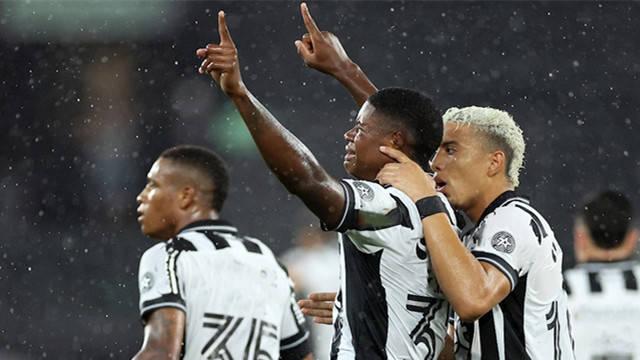 巴西甲：克鲁塞罗状态稳定，博塔弗戈表现强势