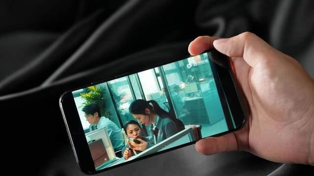 轻薄大屏不变，性能全面进化！华为Mate 70 Air 16 GB版上市