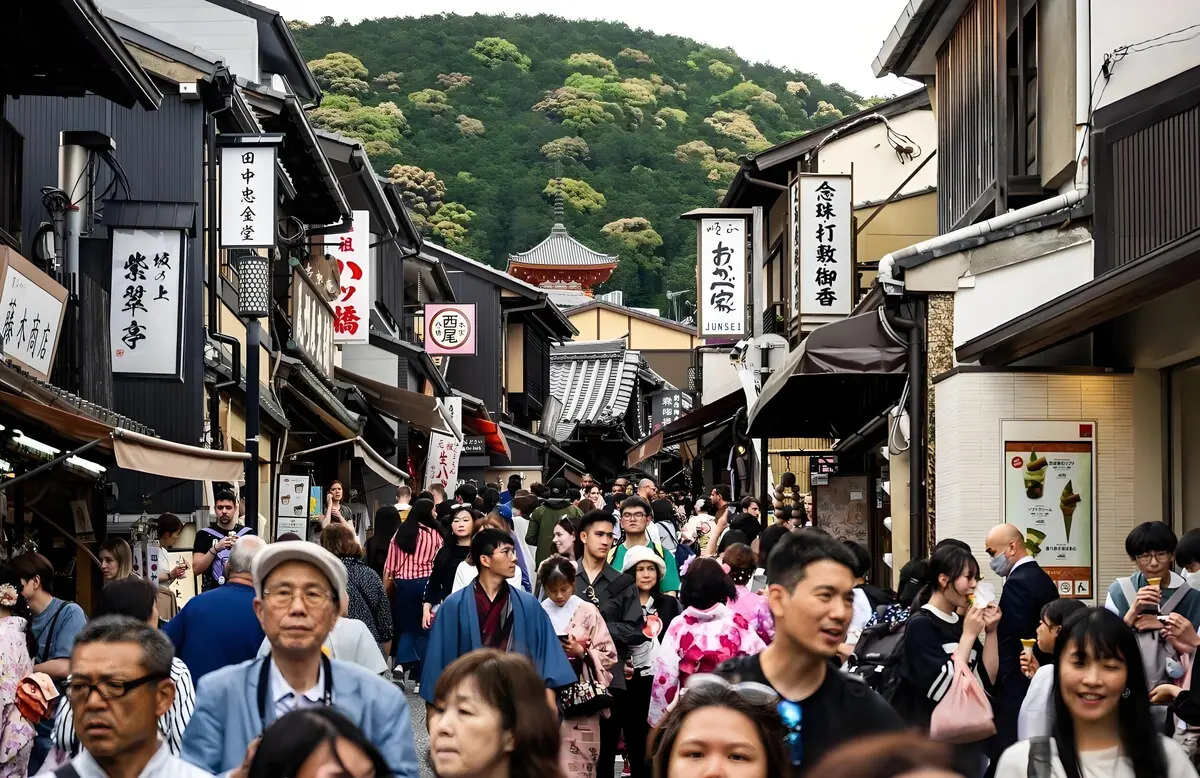 高市早苗考虑修改日本“无核三原则”