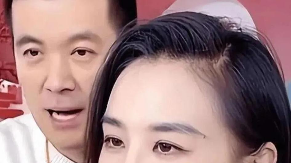 离婚后的黄圣依：从豪门走向街边小面馆，40岁的人生逆袭能赚多少？