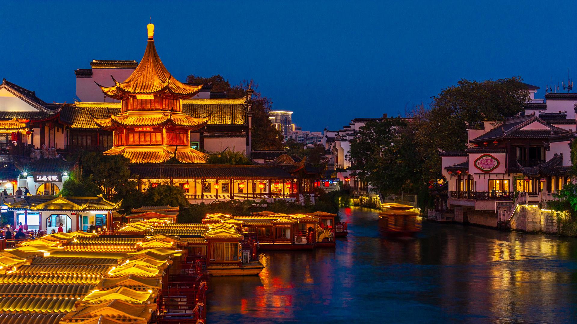 舌尖上的金陵：一场穿越六朝的美食之旅