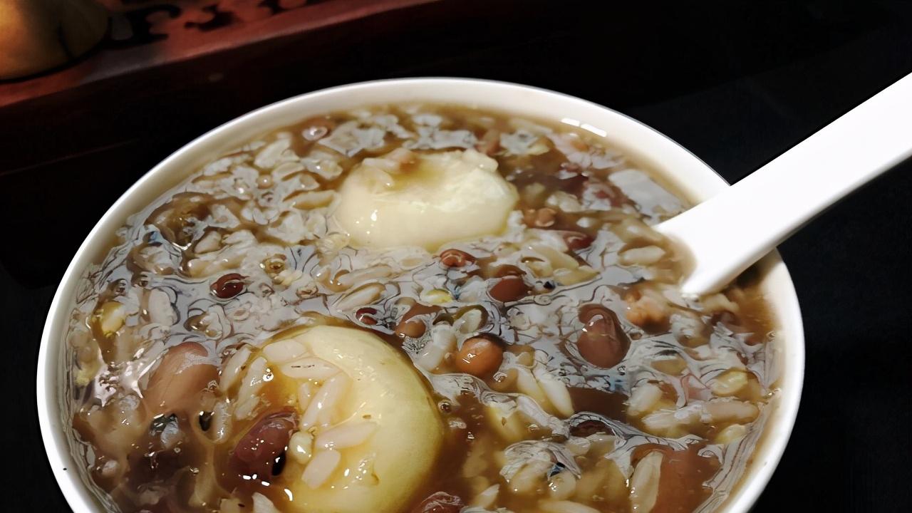 刚怀孕的孕妈必看！这些食物千万不能碰