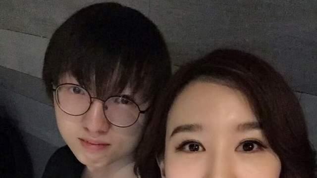 MLXG抖Y首秀直播原因曝光，被RNG合同给坑了，直播打工还钱几千万