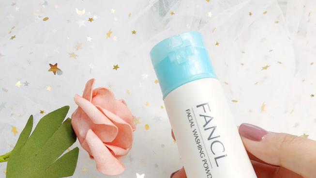 50岁抗衰抓重点：胶原补得对，皮肤自然光滑又弹性