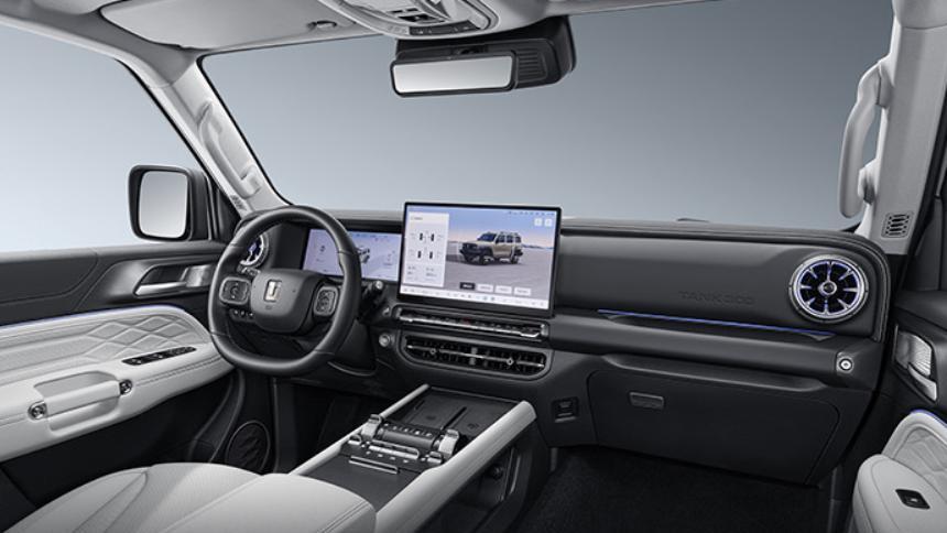 硬派越野再进化！三动力可选，2025款坦克300今日上市