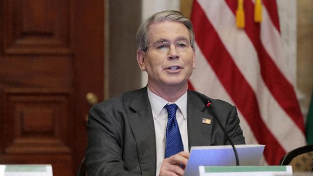 特朗普想求见一面，派心腹找中方要个准话，外交部一句话就打发了