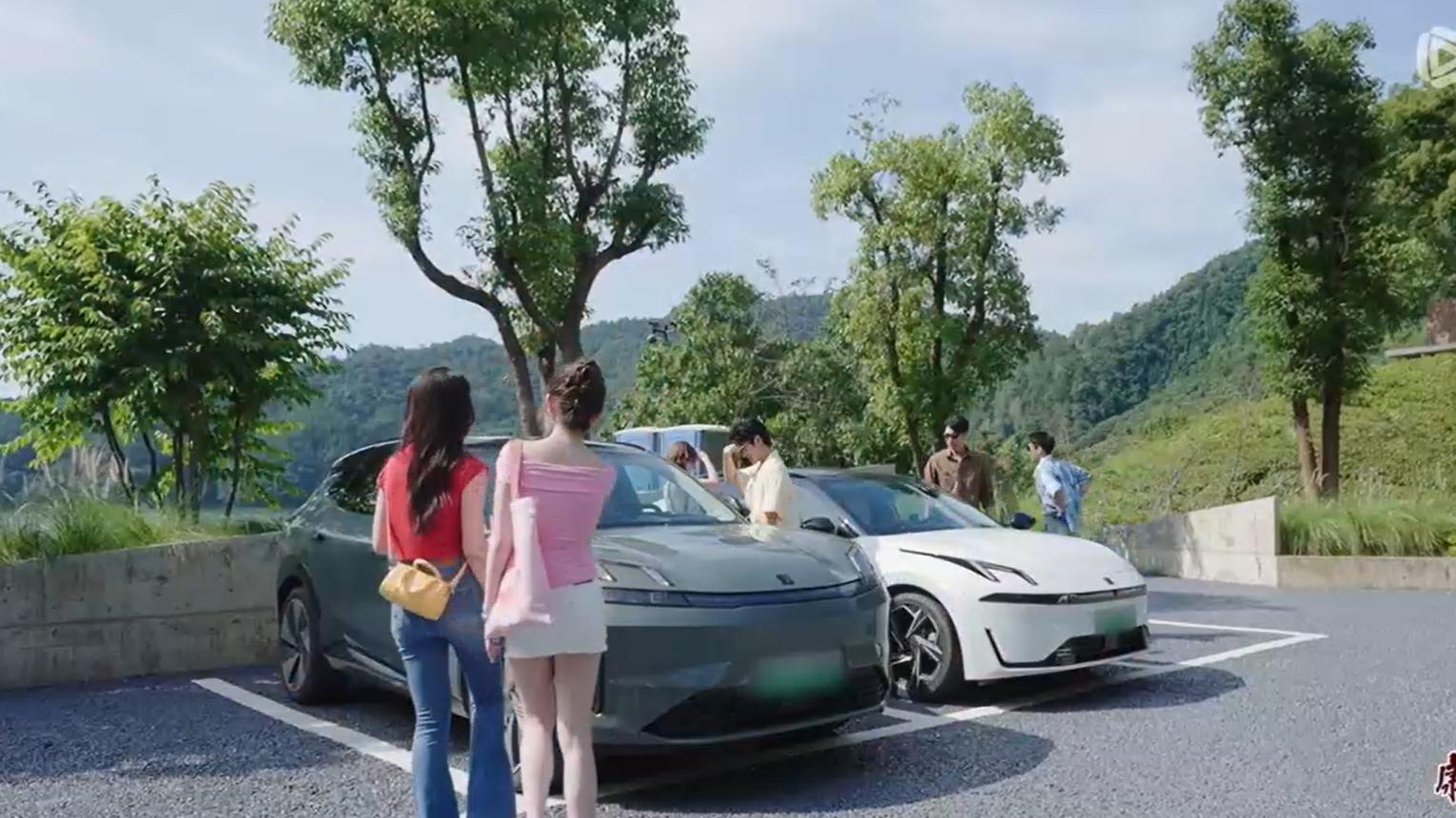 《心动的信号8》收官，全新领克EM-P双子星把恋综浪漫搬进日常