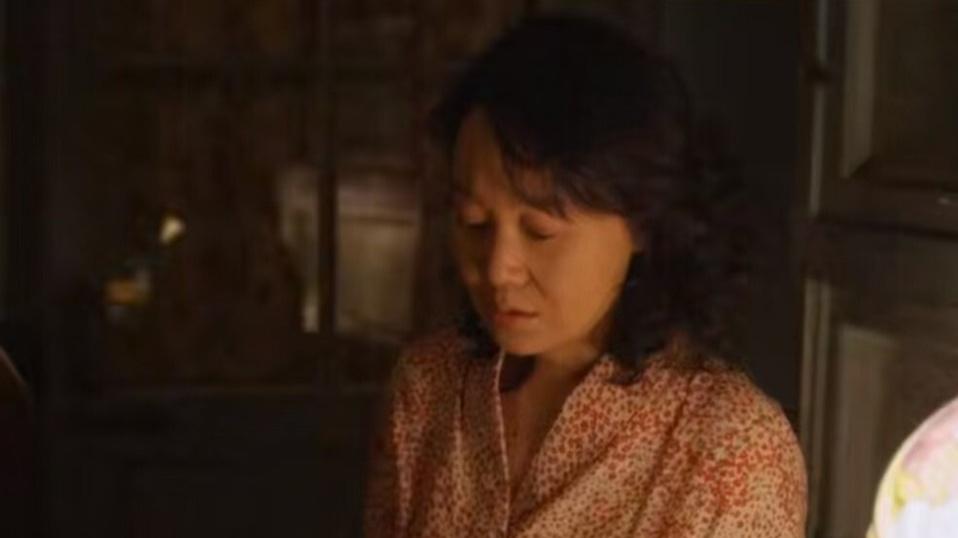 《小巷人家》：重刷才发现，宋莹能留住房子多亏了黄玲的三个决定