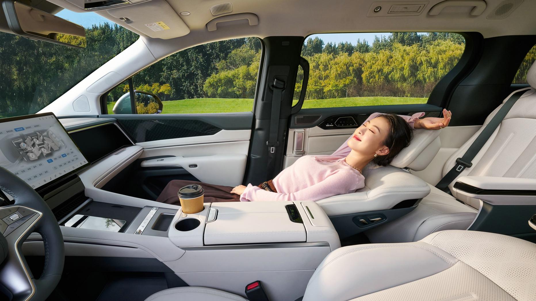 比亚迪夏：一家人一起出发的那辆车，终于来到豫皖了