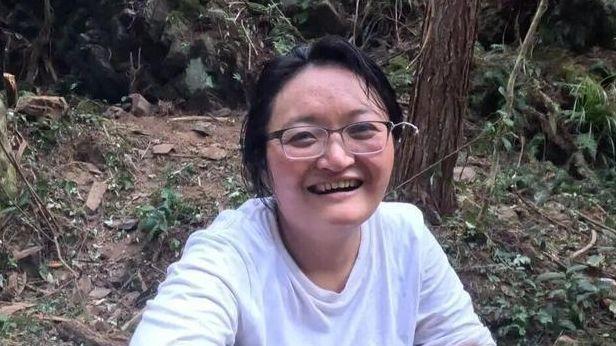 34天荒野求生瘦29斤：28岁保险女销售的蜕变：当高跟鞋换成赤脚，我在山野找回了生命的勇气