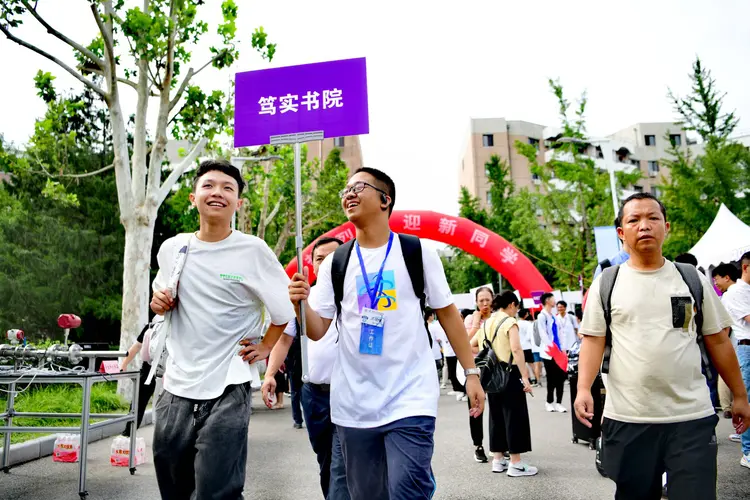 “天才来了也没辙”，清华复试名单出炉，网友：第2名得有多绝望