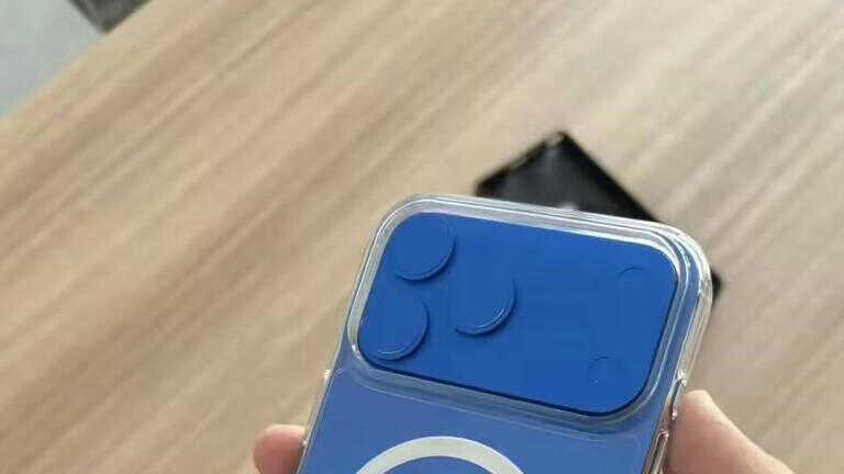 苹果这次拼了！iPhone 17 Pro Max机模曝光：摄像头大到吓人！
