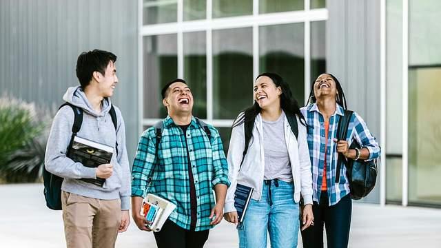 互关互动：大学生快速成长的隐藏密码