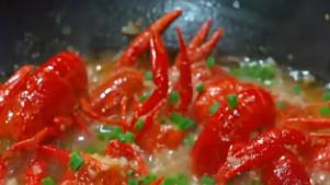 今天买小龙虾，在菜市场被一位大爷教育了