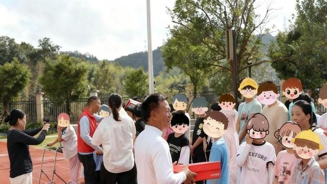 浙江泰顺：“香”伴困难群体 暖心守护“溢”芬芳