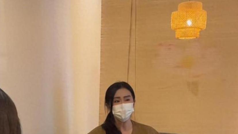 王祖贤为徐熙媛立牌位，遗产争夺背后的温情与反思