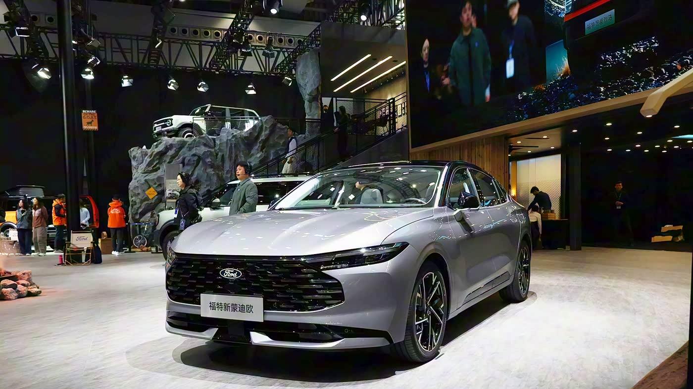 单车导购丨14.98万起的新款福特蒙迪欧，首推两款豪华版