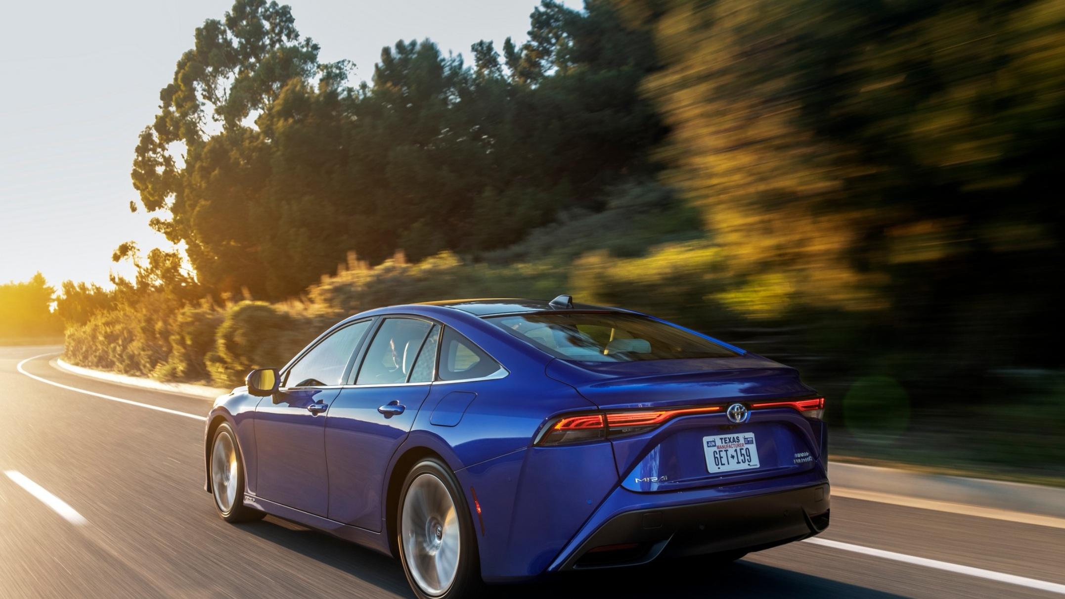 丰田Mirai改款了，就换了轮毂和颜色？网友：敷衍到极致！