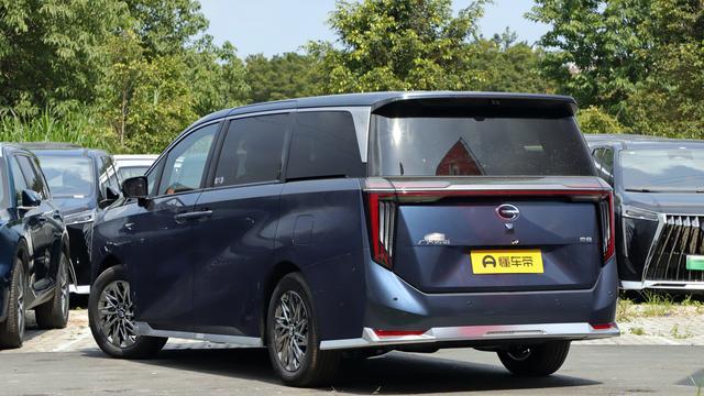 东方旗舰 MPV 新标杆：传祺 M8 乾崑系列深度解析