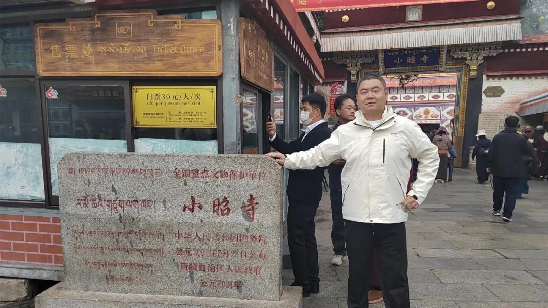 拉萨市：走进小昭寺