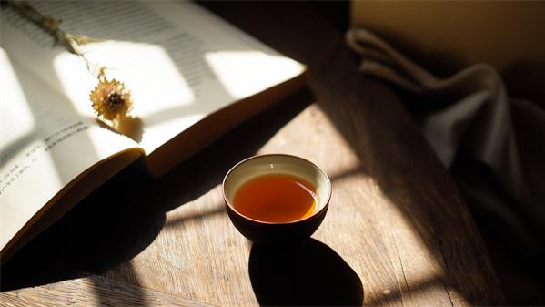 大红袍：悬崖上的三棵树，中国十大名茶的王者传奇