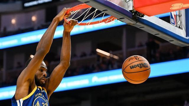 疼！凯尔特人赢勇士40分，塔图姆22分，维金斯4分，库里三分12中4