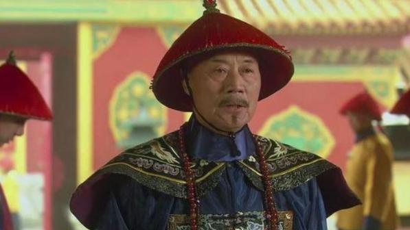 康熙临终前，为啥点名1个男人陪葬？雍正继位后才知父亲高明