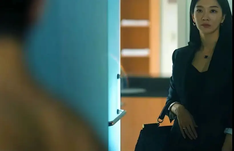 《首尔交易》高清免费在线观看_首尔交易电影完整版_AKB影院