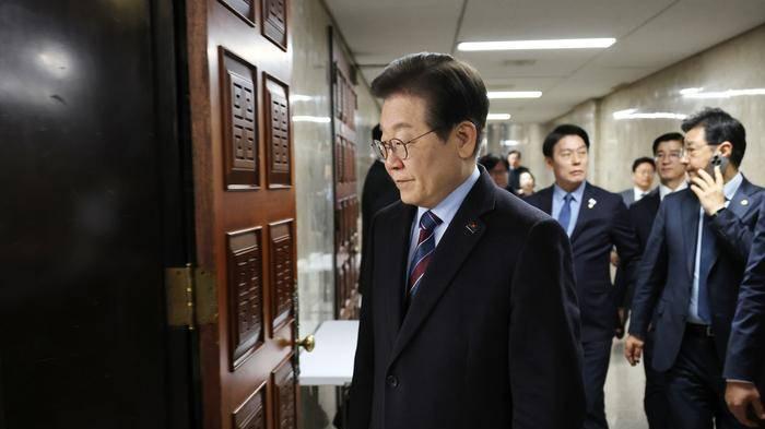上台第一天，李在明公开表态，将与朝鲜握手言和？中国成为关键