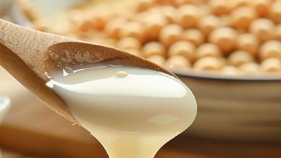 别再羡慕早餐店的豆浆了！学会这招在家也能做出顶级口感