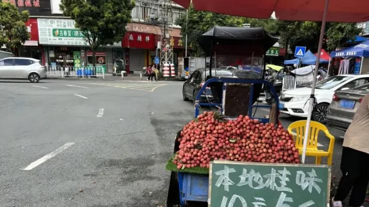 荔枝运费贵过果价？顺丰被指收“流通税”，果农血泪：六成收入给了快递！